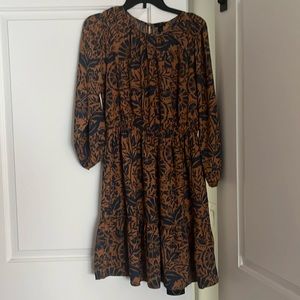 ANN TAYLOR factory Fit and Flare style dress